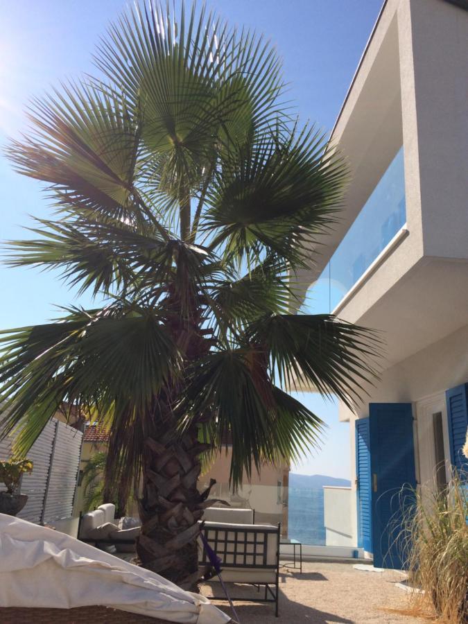 Seaside Villa With Private Pool Home By The Sea - Villa โตรกีร์ ภายนอก รูปภาพ