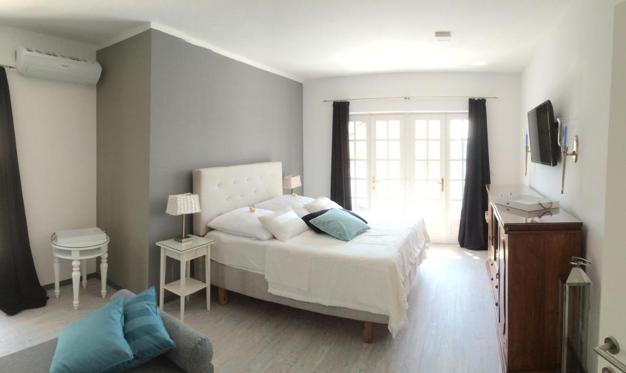 Seaside Villa With Private Pool Home By The Sea - Villa โตรกีร์ ภายนอก รูปภาพ