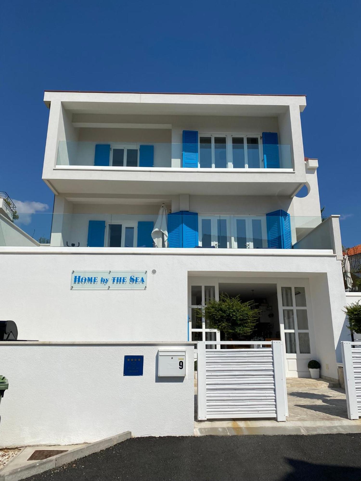 Seaside Villa With Private Pool Home By The Sea - Villa โตรกีร์ ภายนอก รูปภาพ